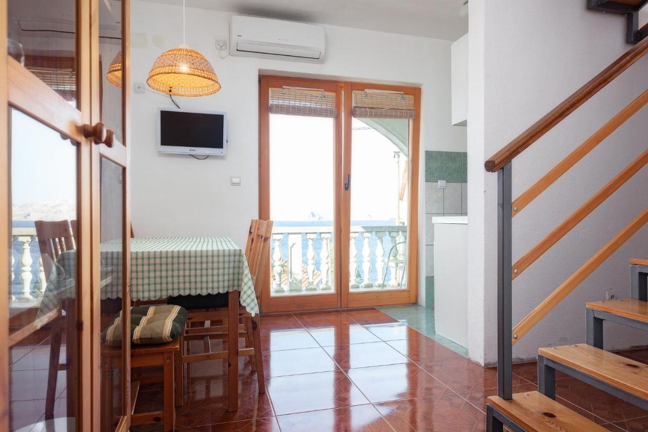 Appartement Manda à Karlobag Extérieur photo