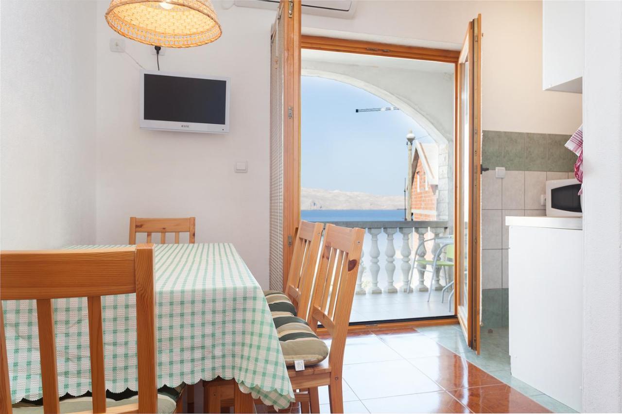 Appartement Manda à Karlobag Extérieur photo